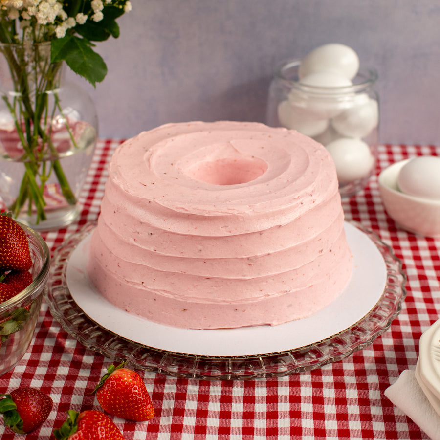 Strawberry Angel Food Cake - Original Recipe from 1945