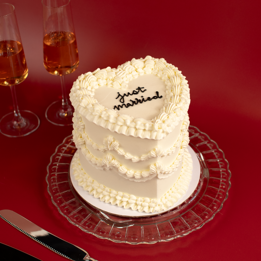 Wedding Heart Lambeth Cake