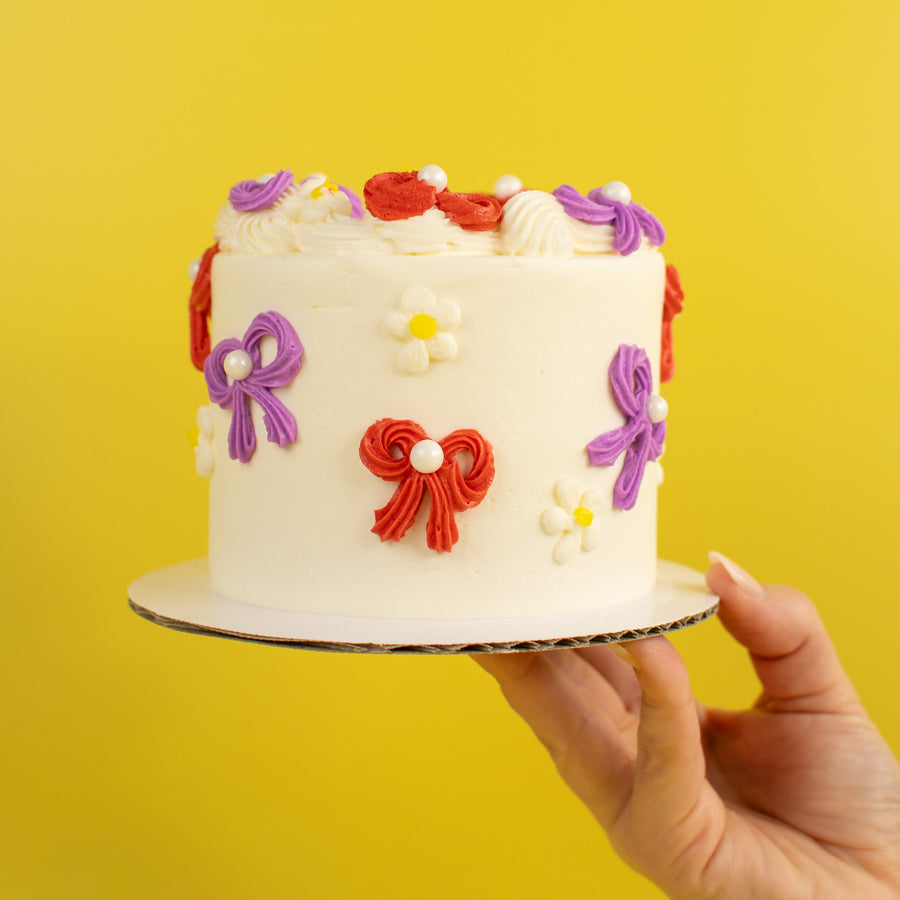 Bow Cake