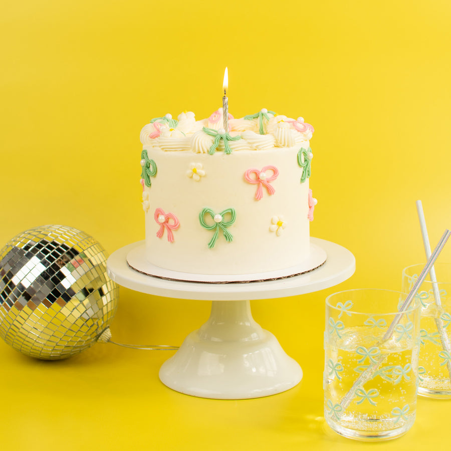 Bow Cake